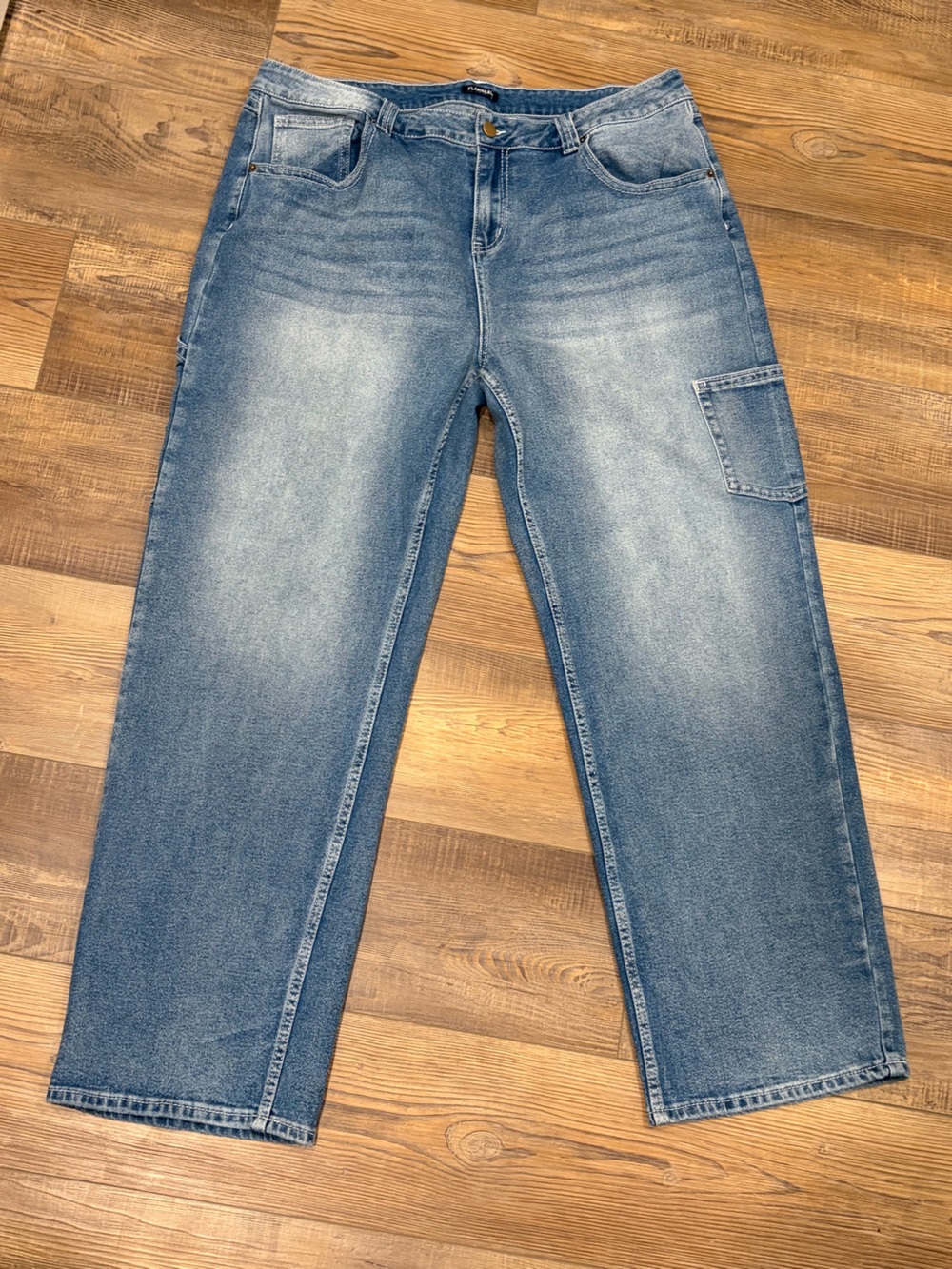 High-Rise Wide-Leg Jeans in Faded Blue